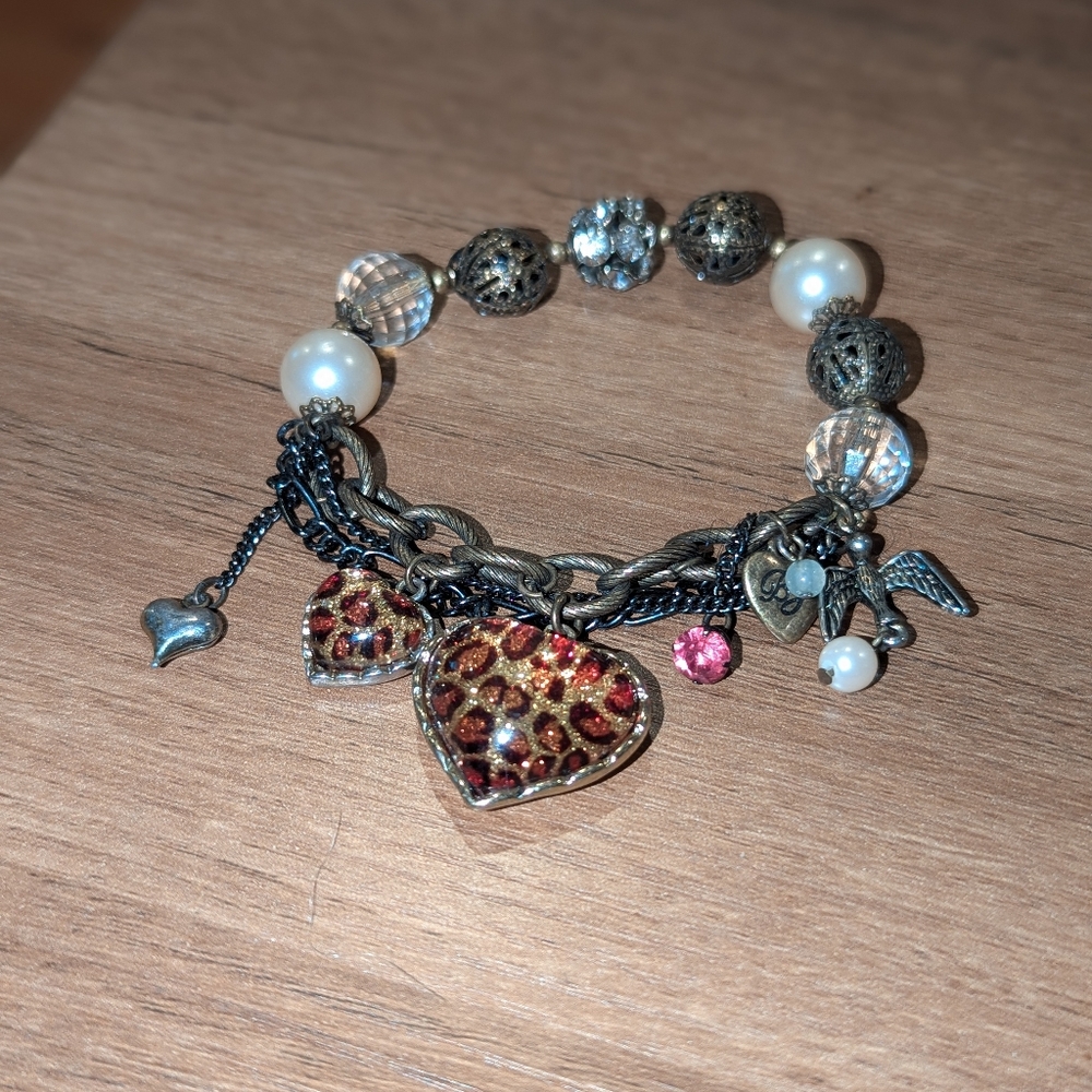 Betsey Johnson Y2K Leopard Print Heart Antique‎ Beaded Charm Bracelet